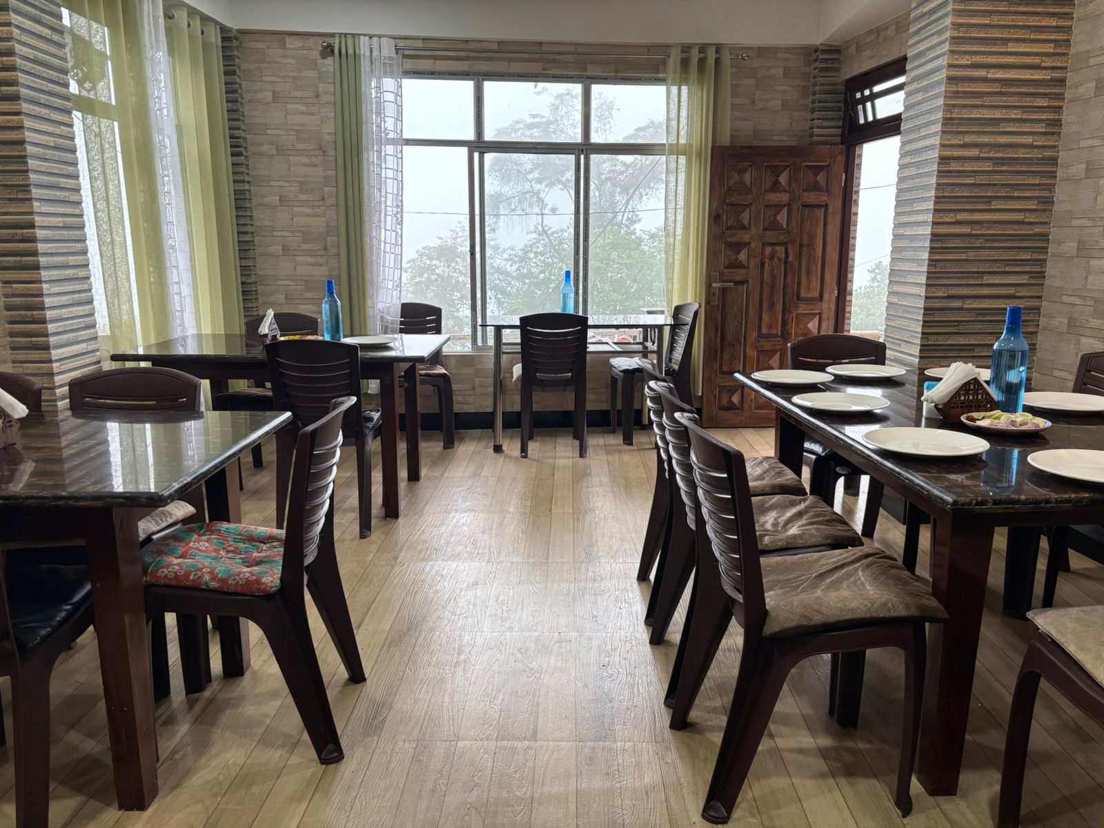 Dinning Hall - Shayan Homestay Takdah
